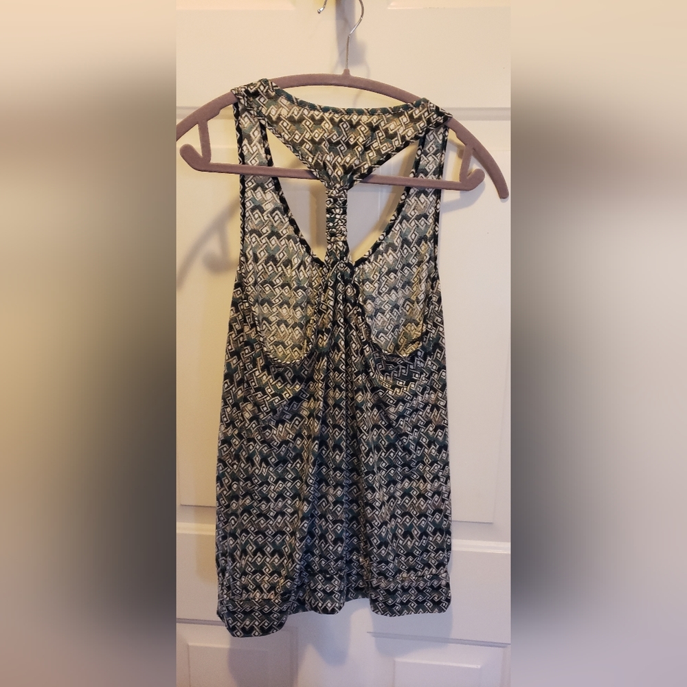 Barely Worn Multicolored Xhilaration Tank with Twisted Back Embellishment Sz XL